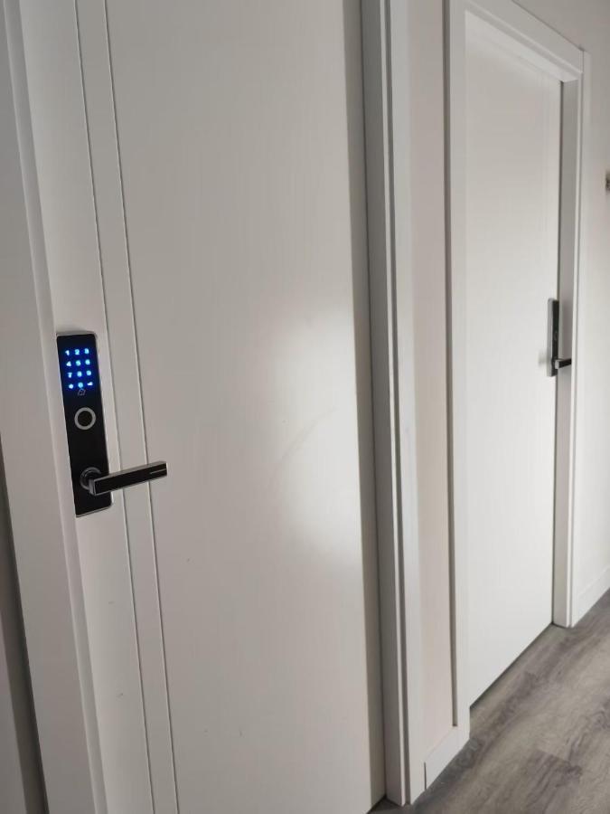 Hostal Golden 21*** Madryt Zewnętrze zdjęcie