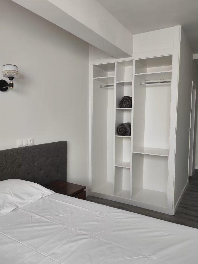 Hostal Golden 21*** Madryt Zewnętrze zdjęcie